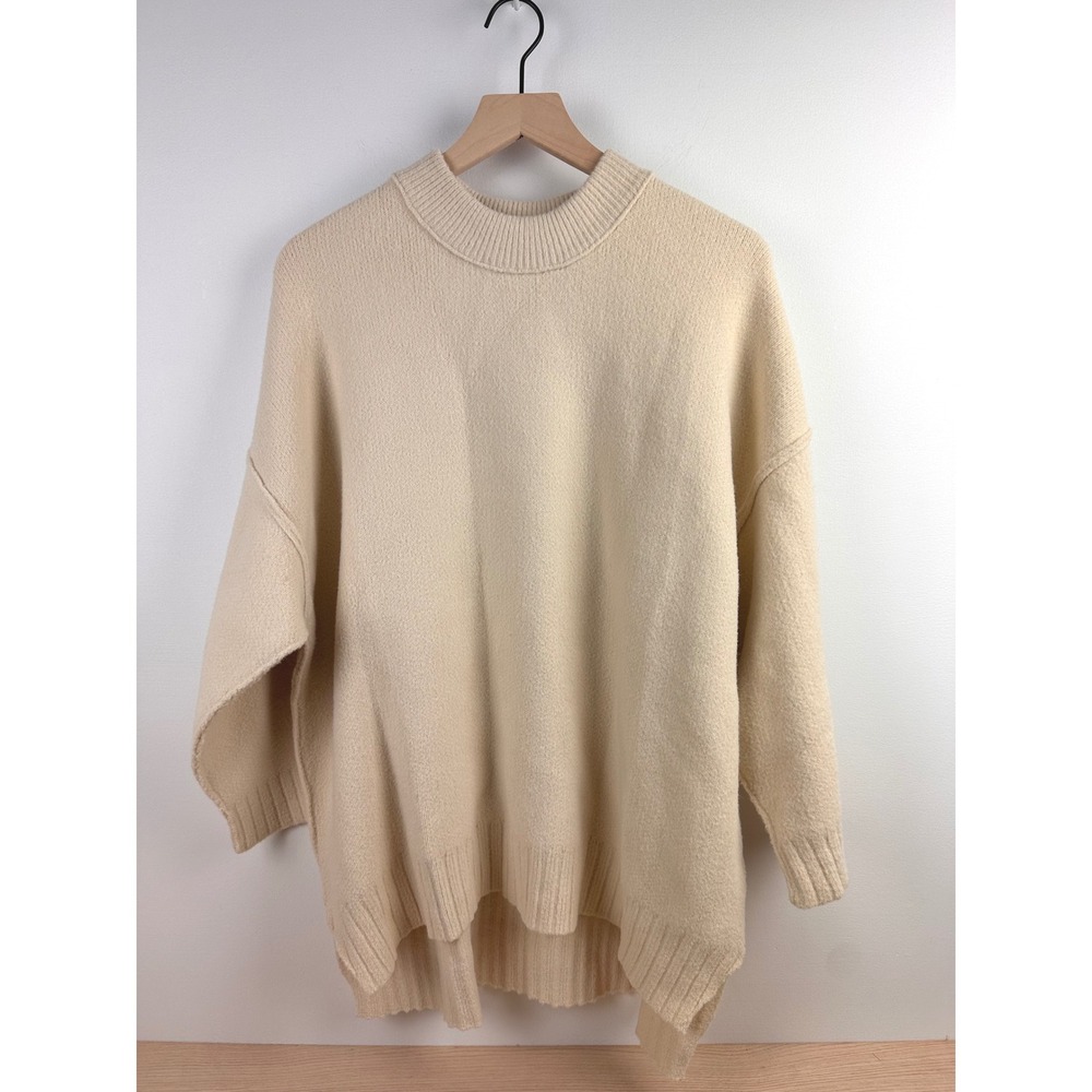 Free People XS Ivory Knit Sweater Pullover Oversized‎ Tunic